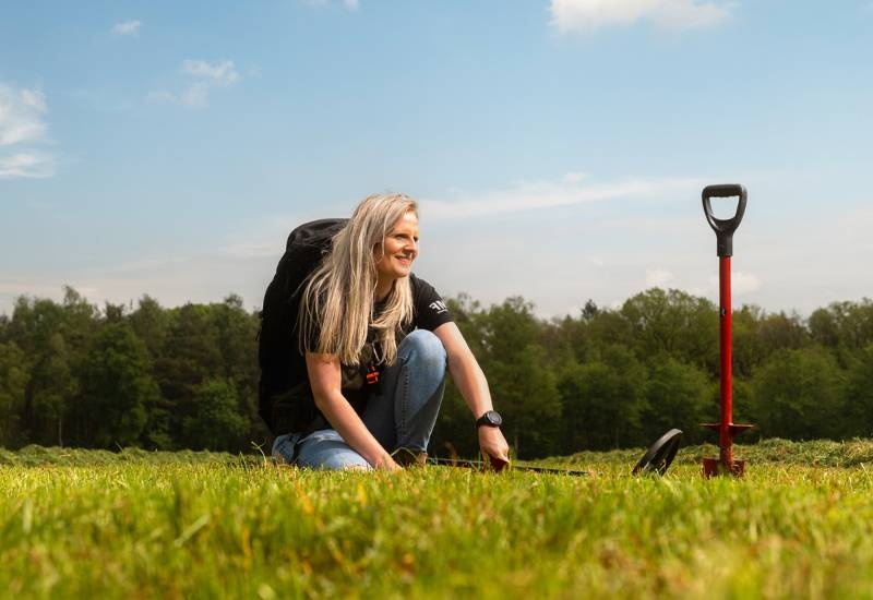 Een Beginnersgids voor Metaaldetectie: Essentiële Tips en Technieken