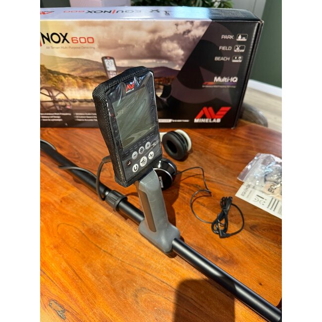 Gebruikte Metaaldetectors Occ 35: Minelab Equinox 600