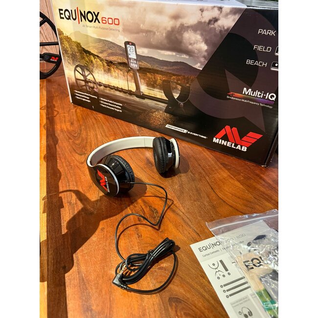 Gebruikte Metaaldetectors Occ 35: Minelab Equinox 600