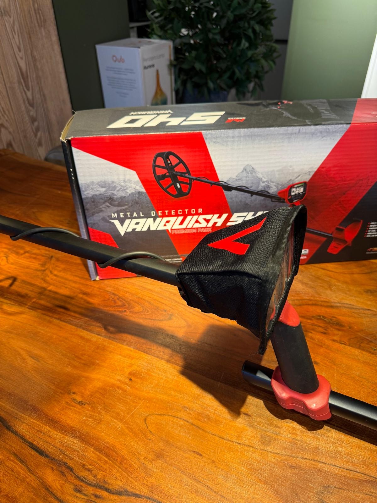 Gebruikte Metaaldetectors Occ 6: Minelab Vanquish 540 with Headphones