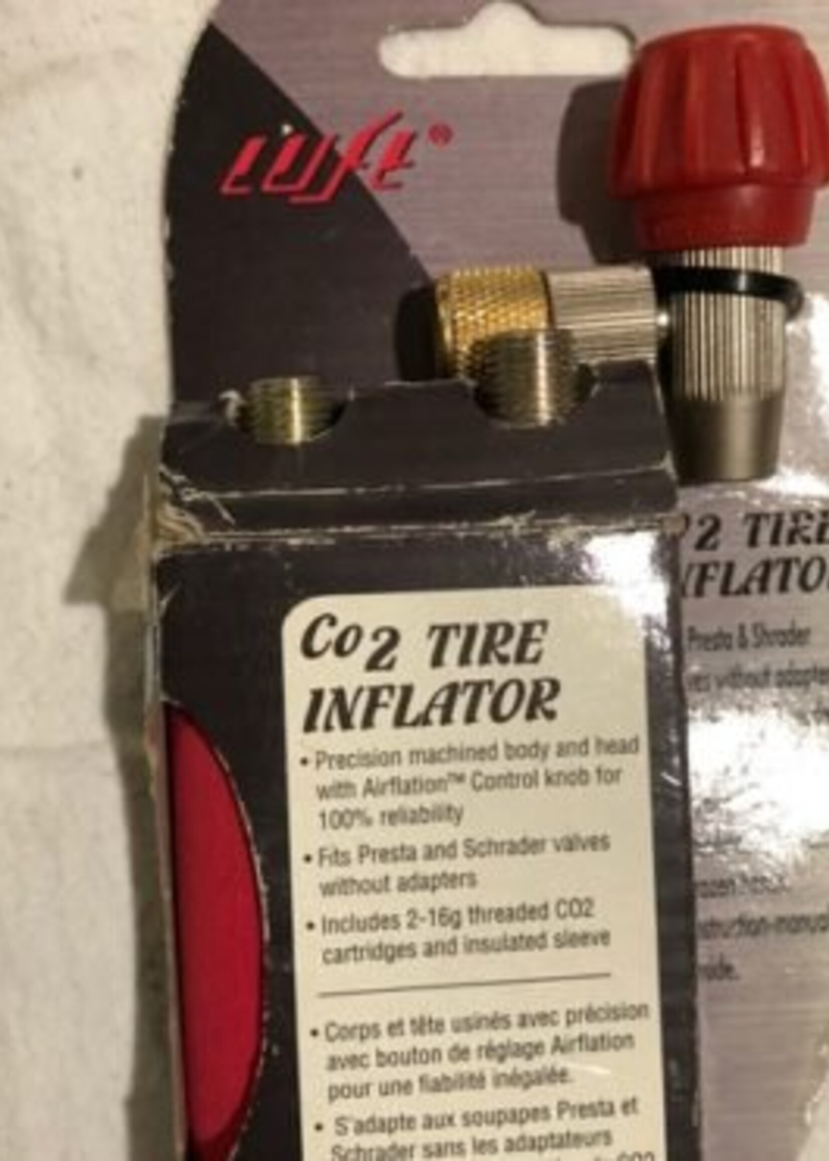 Luft Luft minipomp met CO2 patroon 2x