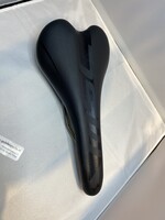 MSC Race/MTB  MSC Nova  zadel zwart 134  mm breed