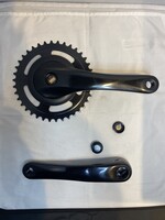 TOM TOM Crankstel 38T 170 mm zwart stadsfiets