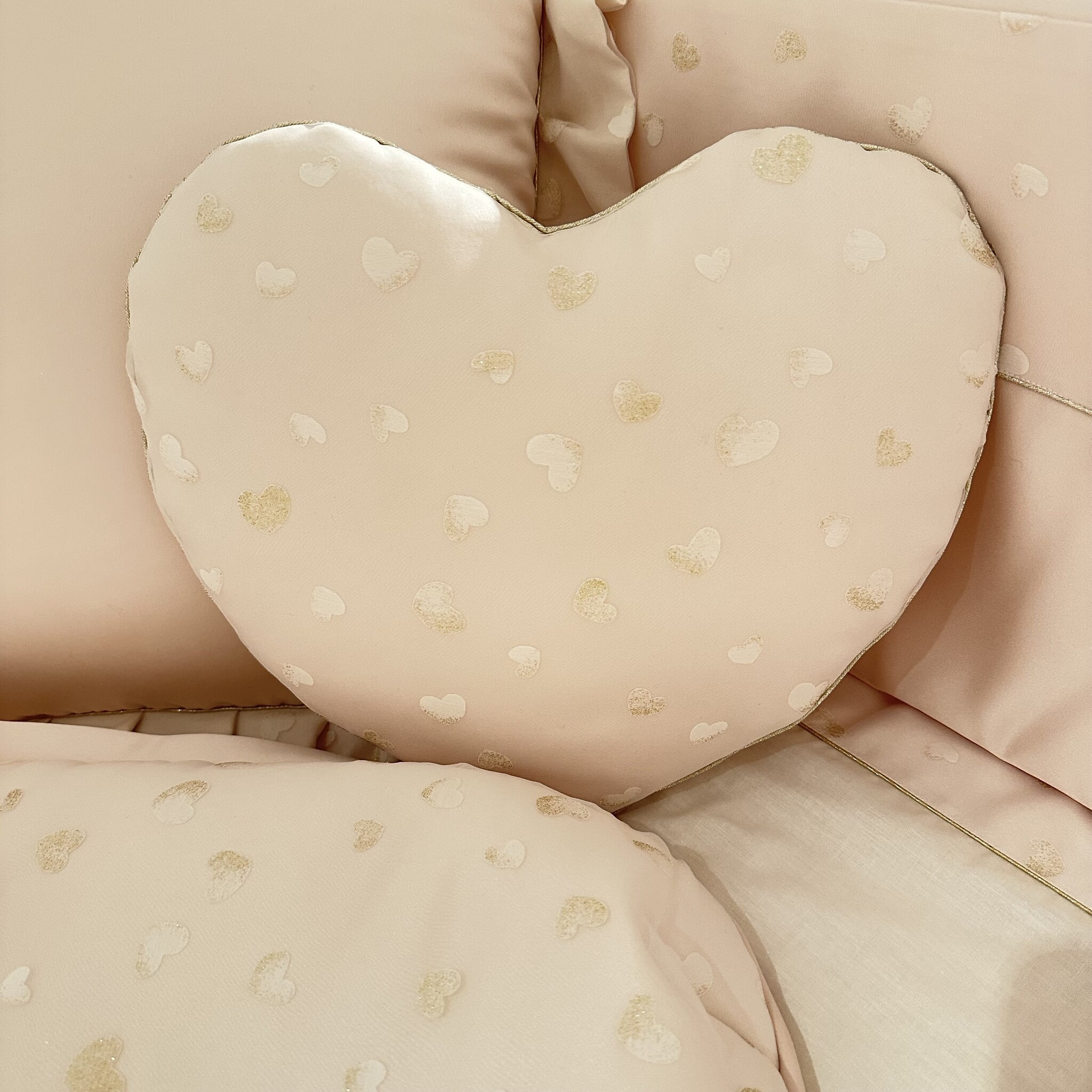 Roze satiné met golden hearts bekleding-7