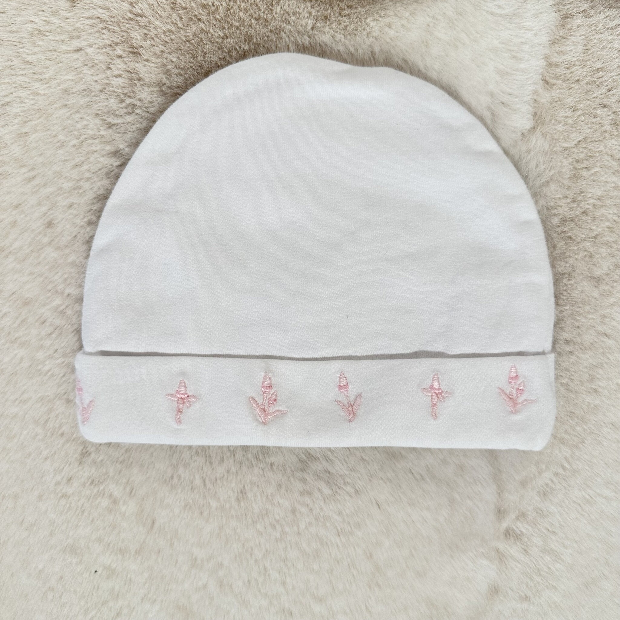 babymutsje katoen met borduur - wit/roze 1M-1