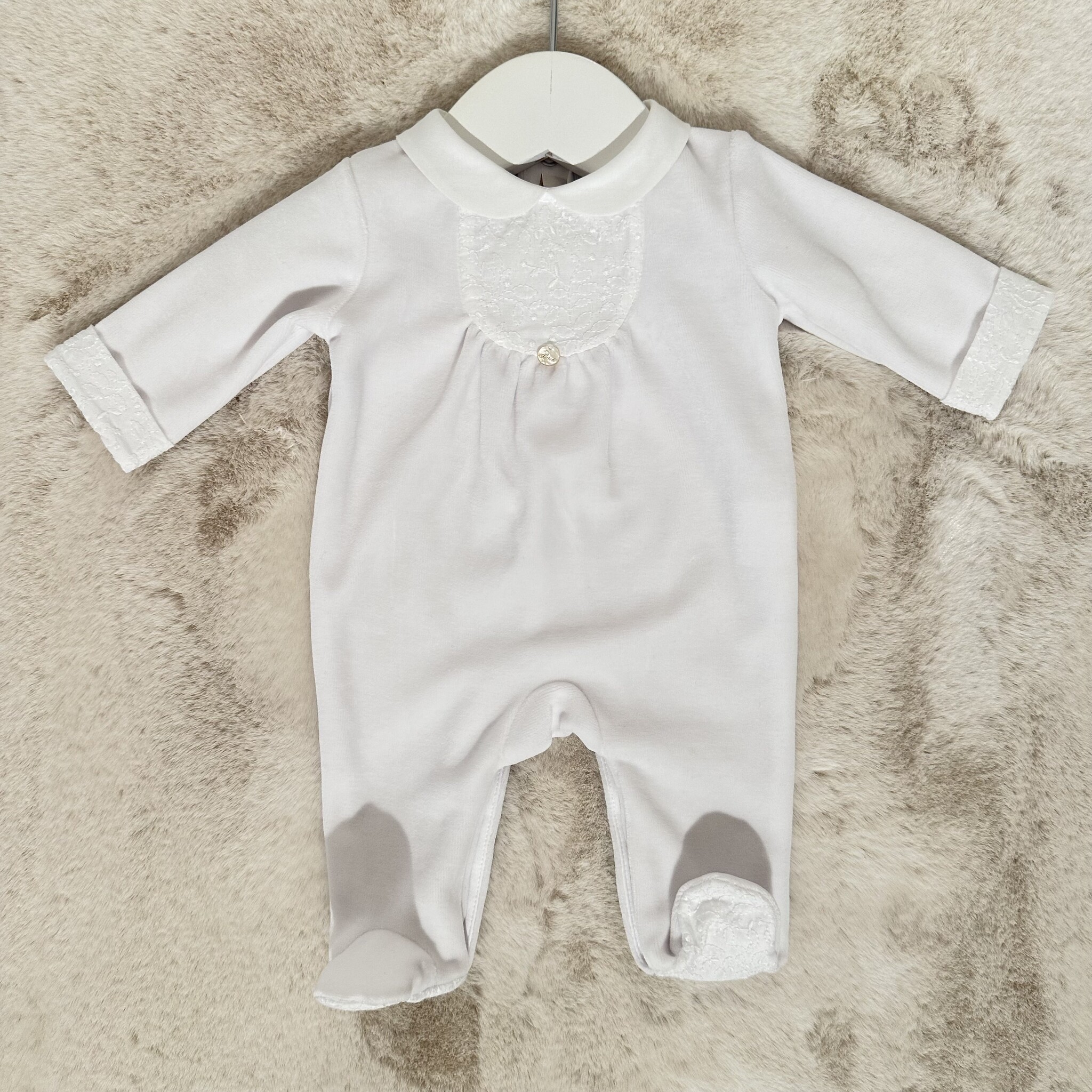 babypakje velours met borduur - Wit-1