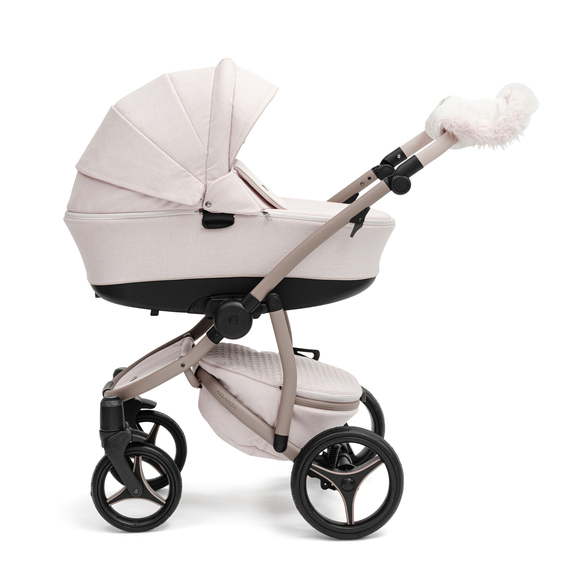 handmuff First Class Edition-2