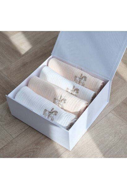 Carrousel 4 geborduurde tetra doek 70x70 + doos ivoor /beige