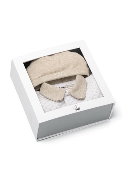 beige babypakje en mutsje giftset