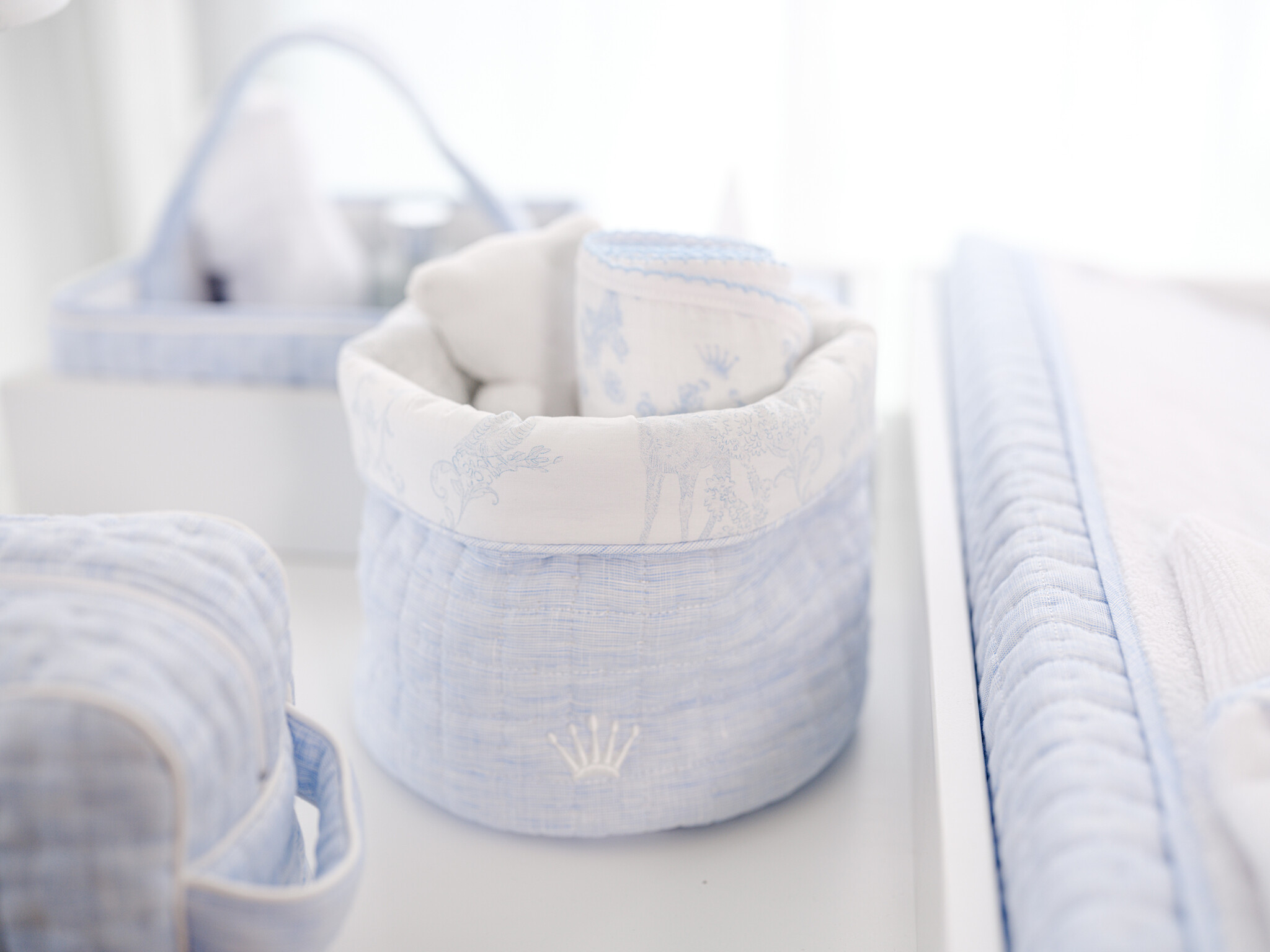 Linen Blue verzorgingsmand rond-1