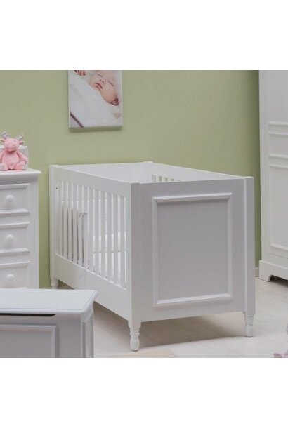 SHOWMODEL BOBBY (Bed+Commode+Kast)
