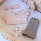 Feetje meisjes T-shirt Roze  - Bloom With Love