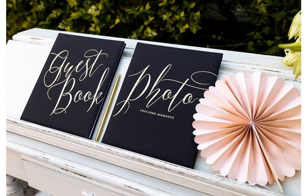 Gastenboek zwart met gouden letters | 22 pagina's