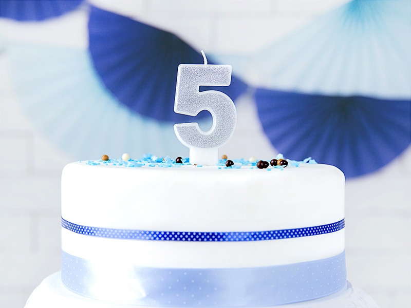 Verjaardagskaars cijfer 5 | Zilveren glitters