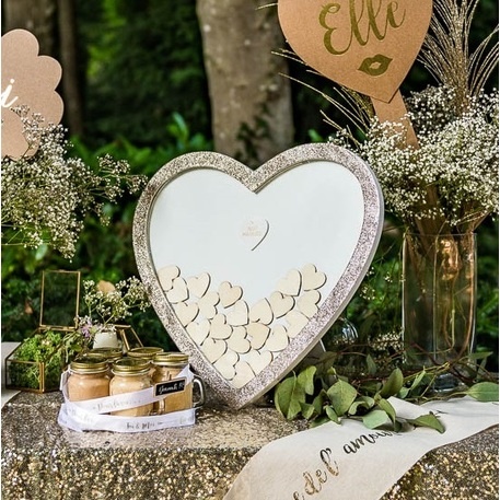 Gastenboek Just Married - Houten hart met 60 kleine hartjes