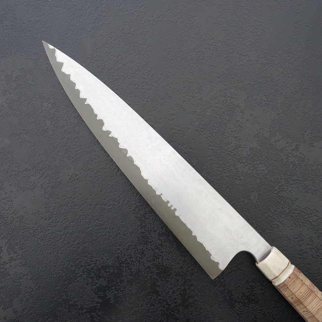 66# 25er Gyuto mit Hohlkehle und Griff aus Birkenrinde