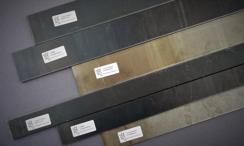 Steel for stainless blades