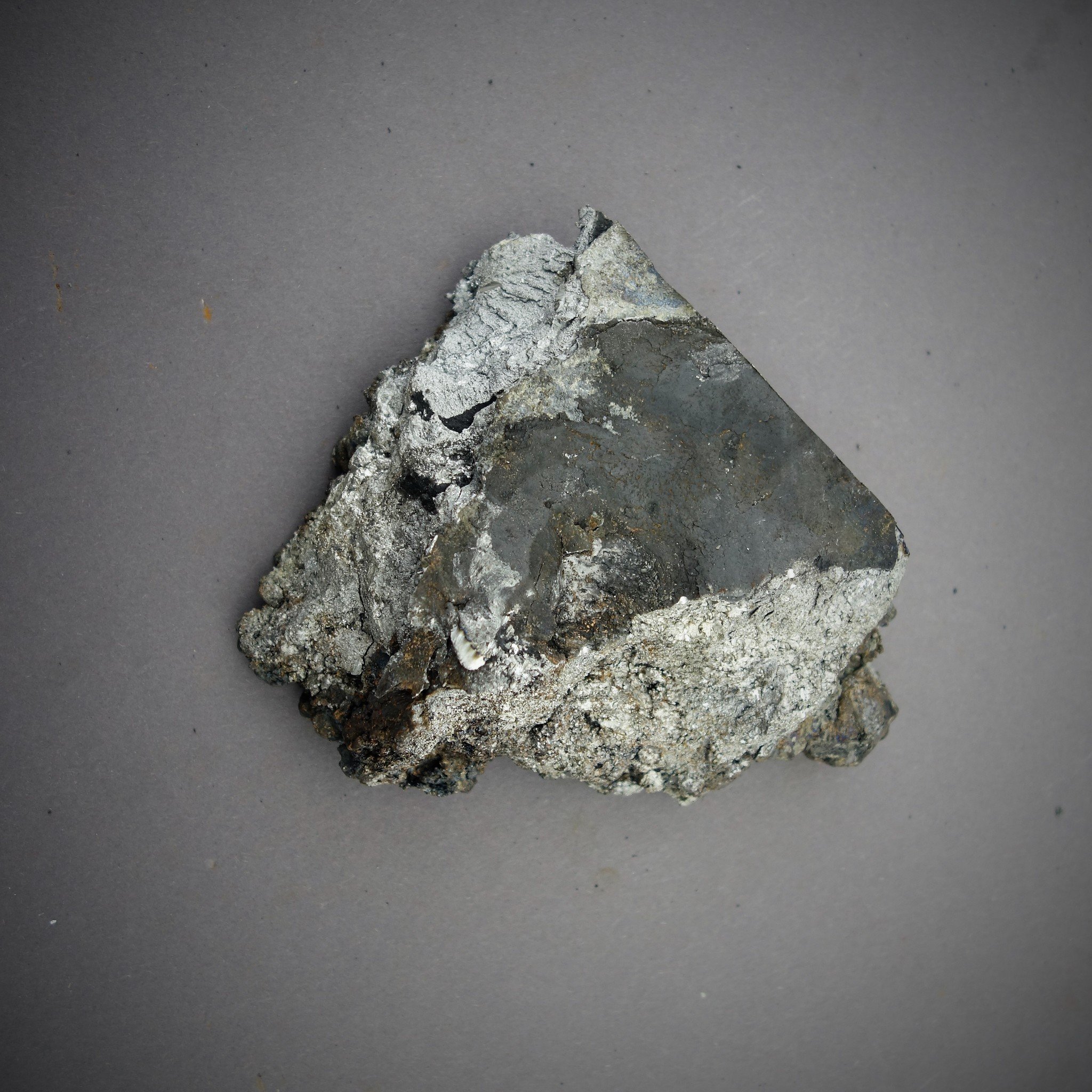 Bloomery steel (Tamahagane), 1,0-1,5% carbon -