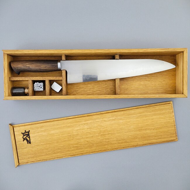 26,5 cm Gyuto aus Rennstahl