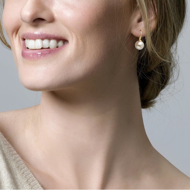 Blush 7050YPW Oorbellen 14 krt geelgoud met Swarovski parel