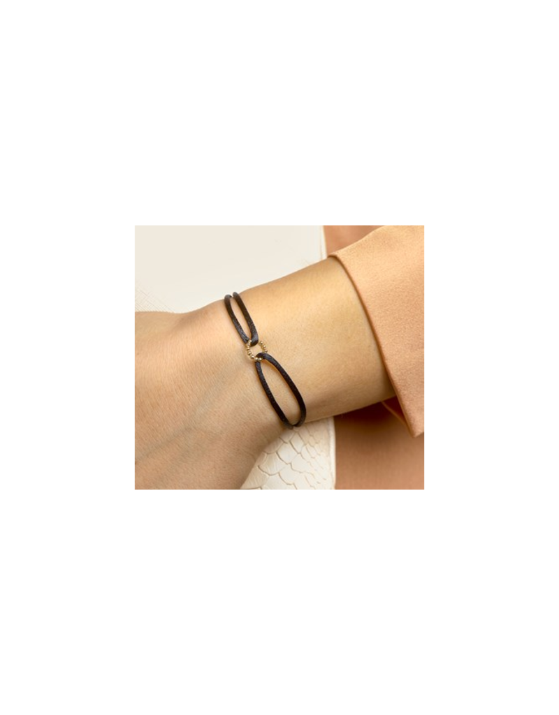 Blinckers Jewelry Huiscollectie BJ 47.00134 Armband Satijn zwart met 14 Krt goud symbool