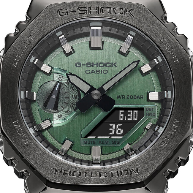 Casio G-Shock Casio G-Shock Horloge GM-2100B-3AER Staal met Gun Metal Analoog Digitaal met Arm Groene Horlogeband 42mm