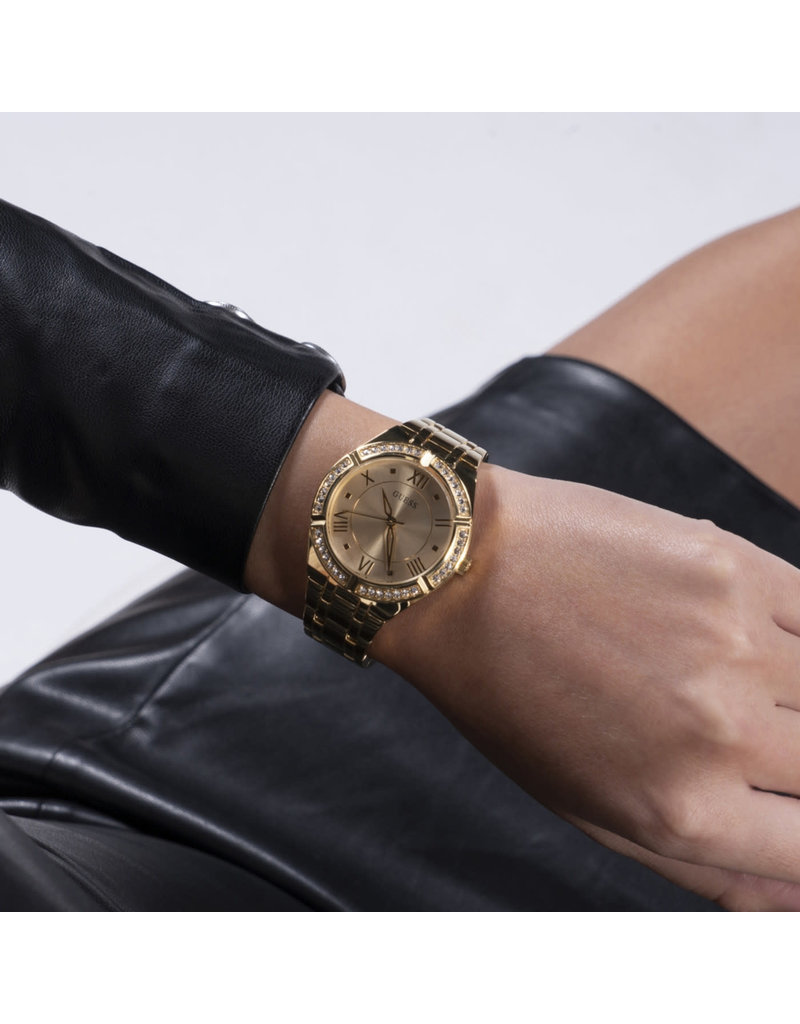 Guess Guess GW0033L2 horloge dames 34 mm staal goldplated gouden wijzerplaat met daaromheen diamant geslepen zirconia's