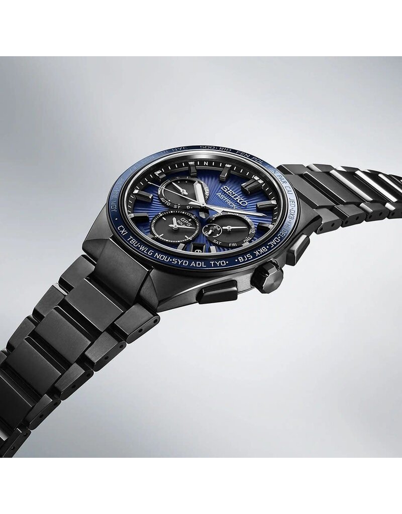 Seiko Seiko Heren Horloge SSH121J1 Titanium Zwart met Diamanten Coating Astron GPS Solar 100m Waterdicht