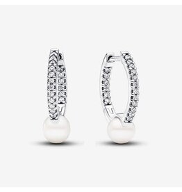 Pandora Pandora 293171C01 Sterling silver hoop earrings with clear cubic zirkonia and white treated freswater cultured pearl