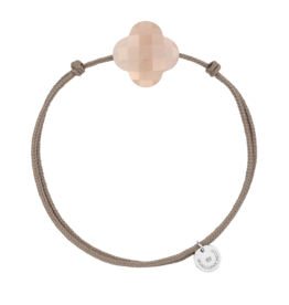 Morganne Bello Morganne Bello Armband 1015X47B099 Peach Moonstone Clover with Taupe Cord