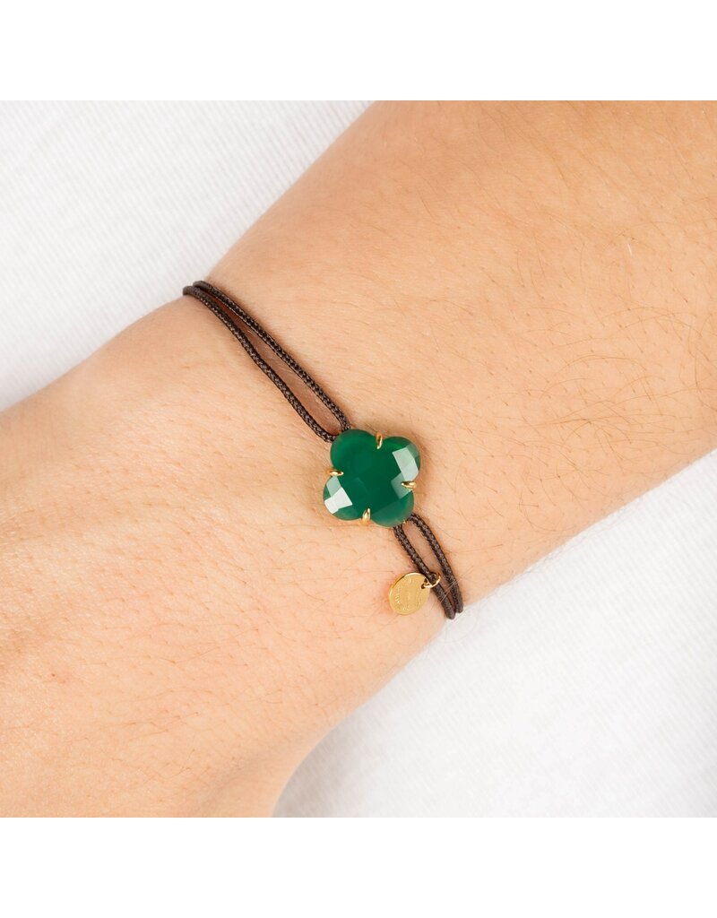 Morganne Bello Morganne Bello Armband 70x07YB185 18k Geelgoud Green Agate Victoria with Brown Cord One Size Fits All