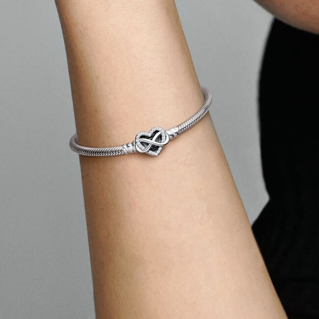 Pandora Pandora Armband 592645C01-16 Zilver met Infinity Hart Sluiting met Zirkonia 16cm