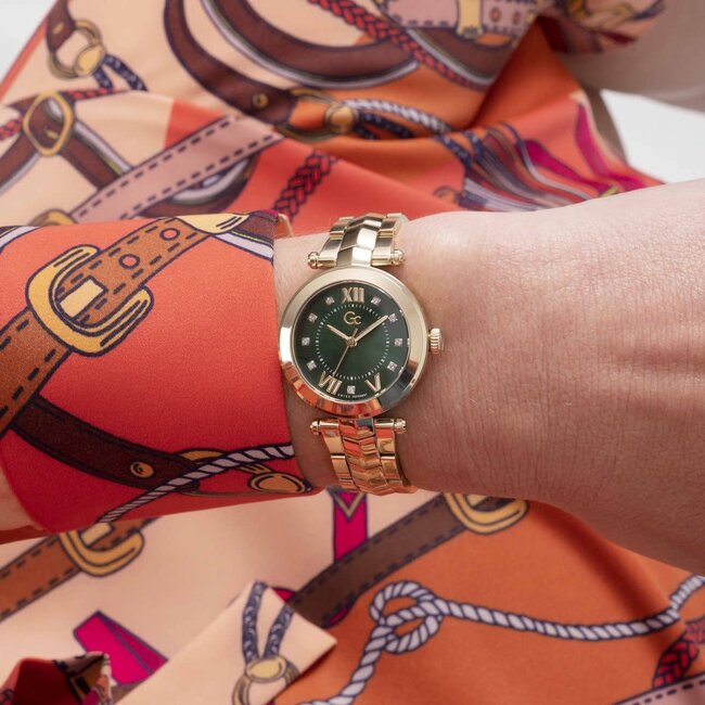 GC GC Horloge Y93006L9MF Staal met Geelgouden Plating Quartz Swiss Made en Groene Sunray Wijzerplaat 38mm