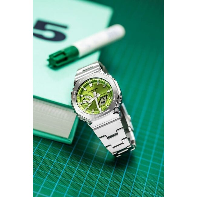 Casio G-Shock G-Shock Horloge GM-2110D-3AER Staal Analoog Digitaal met Groene Wijzerplaat