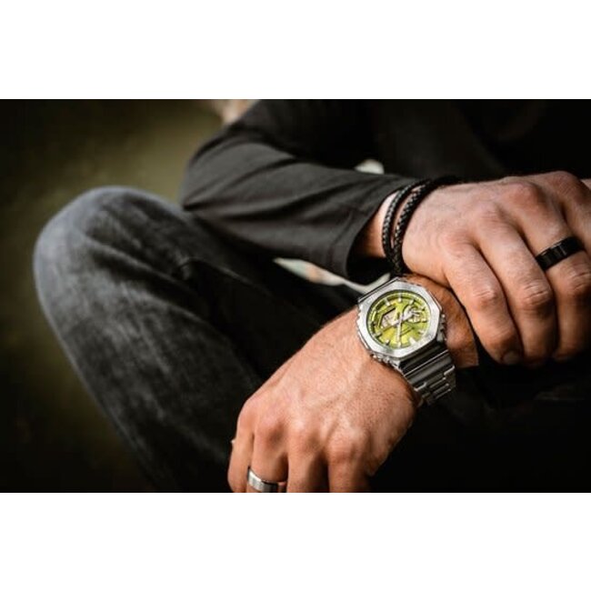 Casio G-Shock Casio G-Shock Horloge GM-2110D-3AER Staal Analoog Digitaal met Groene Wijzerplaat