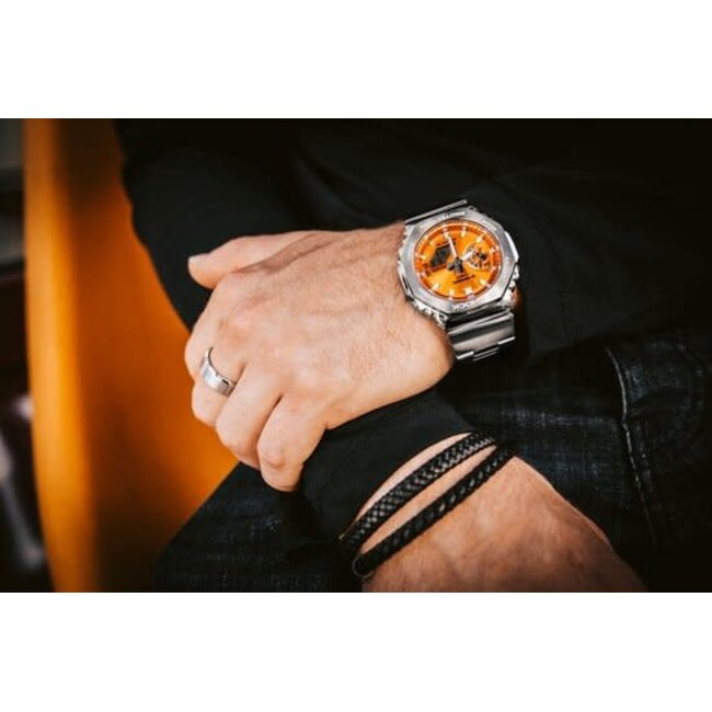 Casio G-Shock G-Shock Horloge GM-2110D-4AER Staal Analoog Digitaal met Oranje Wijzerplaat
