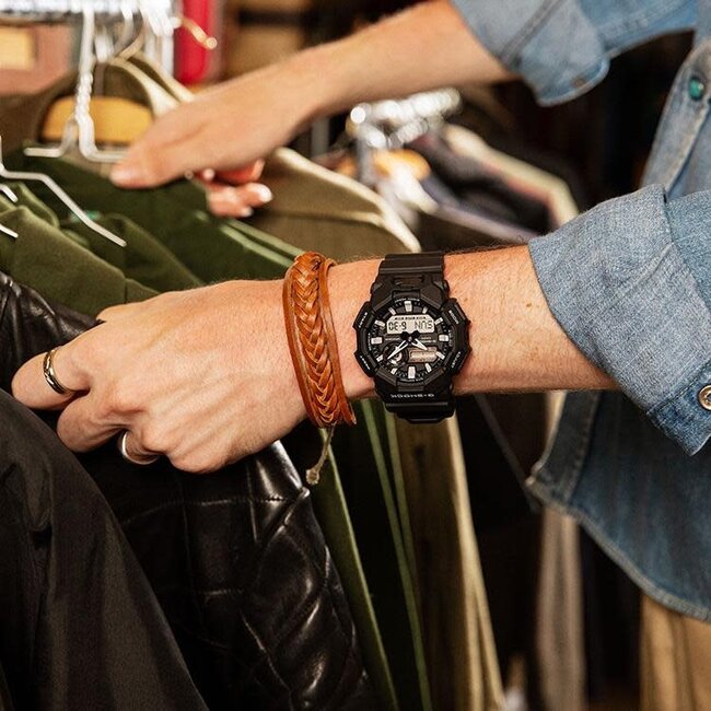 Casio G-Shock G-Shock Horloge GA-010-4A1AR Analoog Digitaal Zwart 200m Waterdicht 48mm