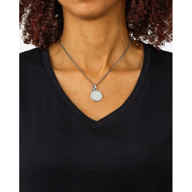 Buddha to Buddha Buddha to Buddha Hanger 684 One George Munt Zilver