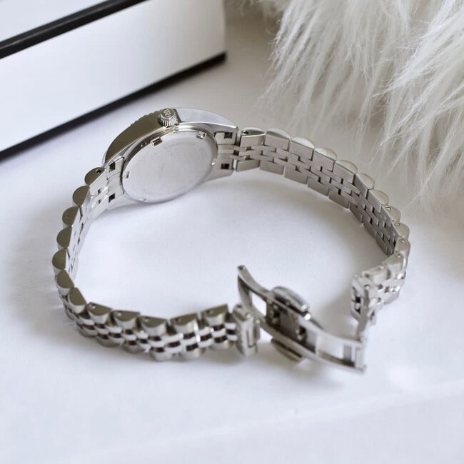 Jacques du Manoir Jacques du Manoir Horloge NRO.06 Inspiration Staal met Zwarte Wijzerplaat en Zirkonia 28mm