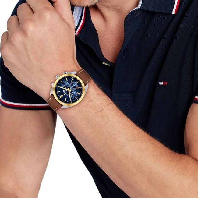 Tommy Hilfiger Tommy Hilfiger Horloge TH1710720 Hudson Bruinleren Band met Blauwe Wijzerplaat Quartz 40mm