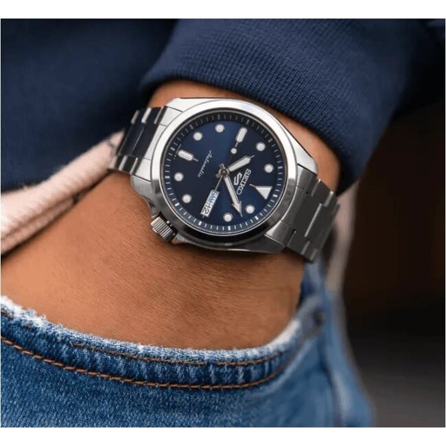 Seiko Seiko Horloge SRPE53K1 5 Sports Staal Automatic 100m Waterdicht met Blauwe Wijzerplaat 39mm