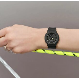 Casio G-Shock Casio G-Shock GMA-P2100SA-1A2ER Staal Wijzerplaat 40.2mm met Kunststofband Waterdichtheid 20m