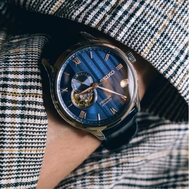 Seiko Seiko Horloge SSA421J1 Presage Staal Automaat Saffierglas met Blauwe Wijzerplaat Open Heart en Blauw Leren Horlogeband 41mm