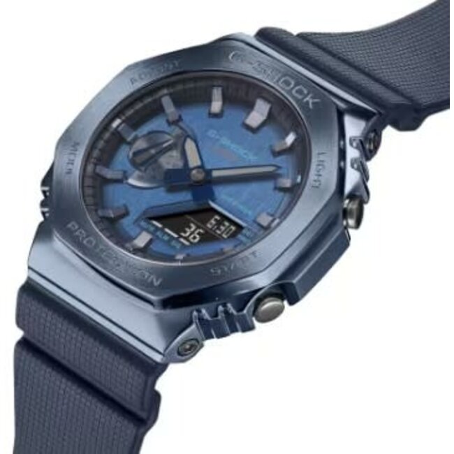 Casio G-Shock Casio G-Shock Horloge GM-2100N-2AER Staal Blauw Analoog Digitaal met Blauwe Horlogeband 42mm