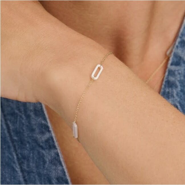 Blush Blush Armband 2267YMP 14k Geelgoud met Mother of Pearl Schakels 4mm x 10mm 16.5-18cm