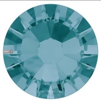Urban Nails Swarovski Blue Zircon SS05