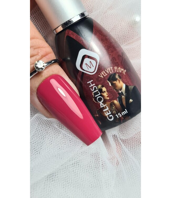 595 Gelpolish Velvet Flame