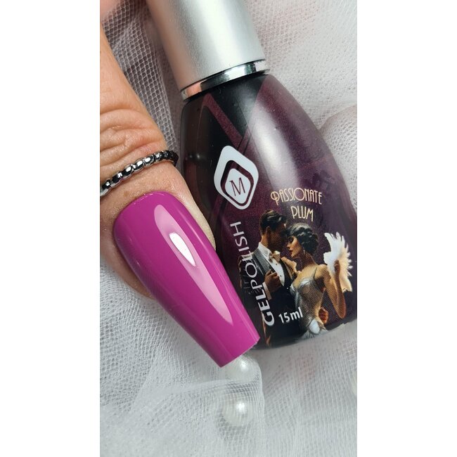 597 Gelpolish Passionate Plum