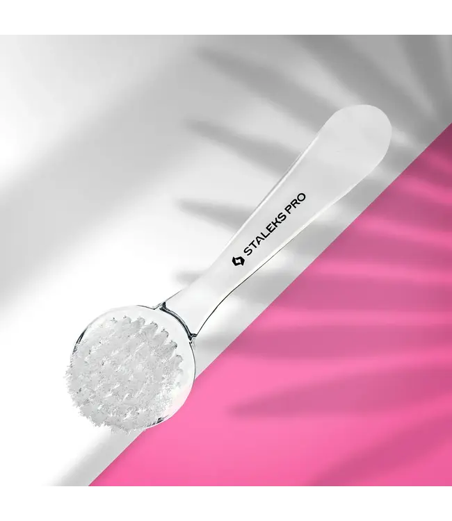 Manicure borstel EXPERT 01 (met beschermkap)