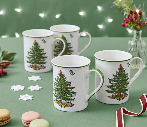 Spode Giftbox met 4 bekers Christmas Tree   Spode Giftbox met 4 bekers Christmas Tree
